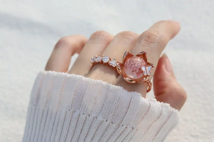 Eternal Bloom Ring Sakura Pink Model3