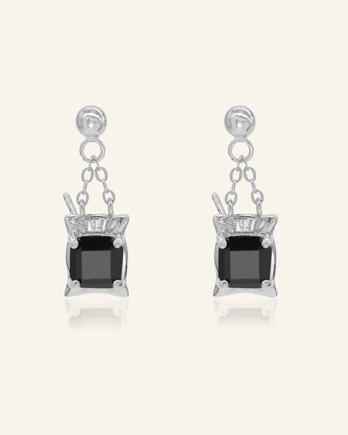 Dabao Studs Black Spinel Silver