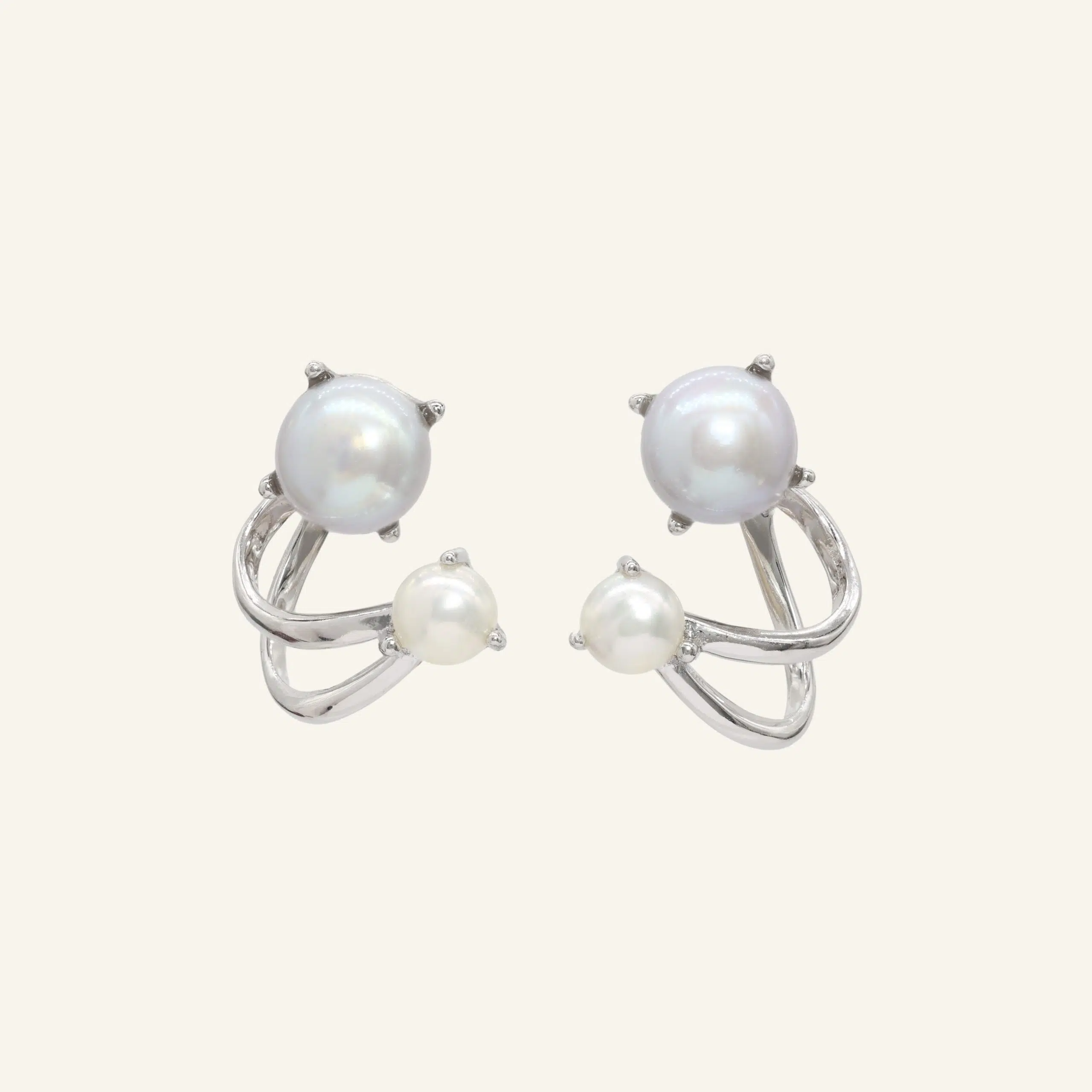 Illusion Ear Jackets Pearl Silver scaled