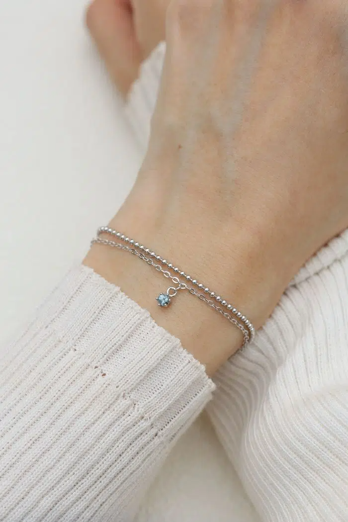 Petite Layering Bracelet – Spinel – Model